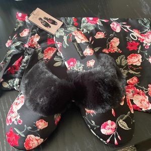 Victoria Secrets flowers satin slippers!!! New!!